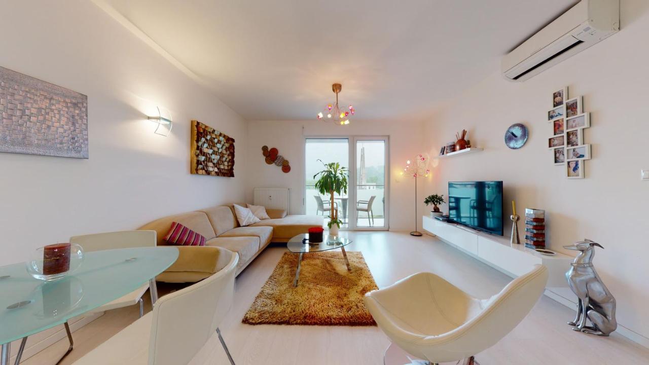 Apartment Bibi Centroom Piest'any